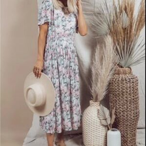 Shop Stevie NWT Ingrid Shop Stevie FLoral Easter Dress Medium